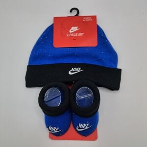 Nike Kids Blue and Black Beanie and Booties Set